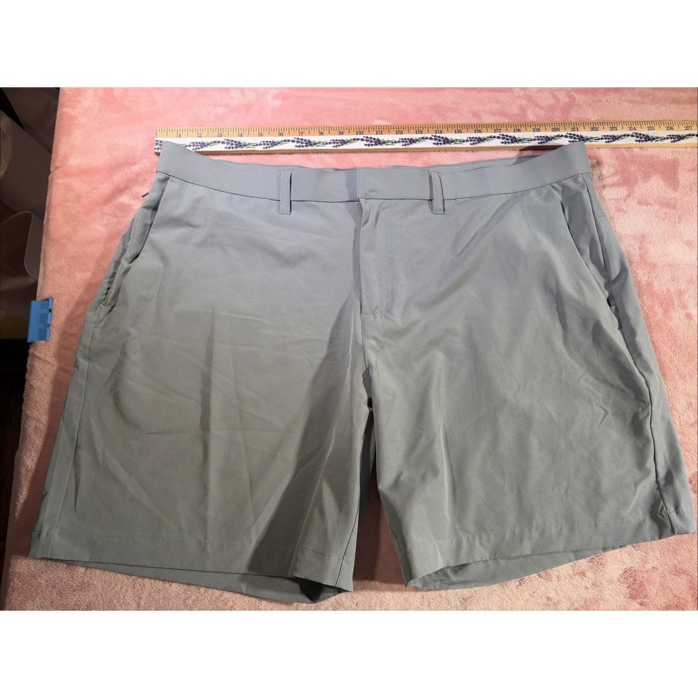 Fabletics Golf Active Commuter Shorts Flat Front Zip Pockets Logo 8". Sz 42